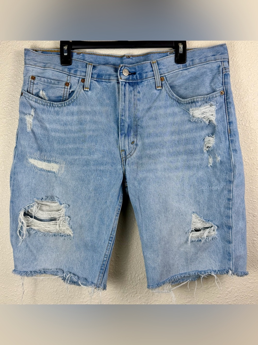 Levi’s 511 Cutoff Jean Shorts Mens 38 Light Wash Distressed Slim Jorts Raw Hem